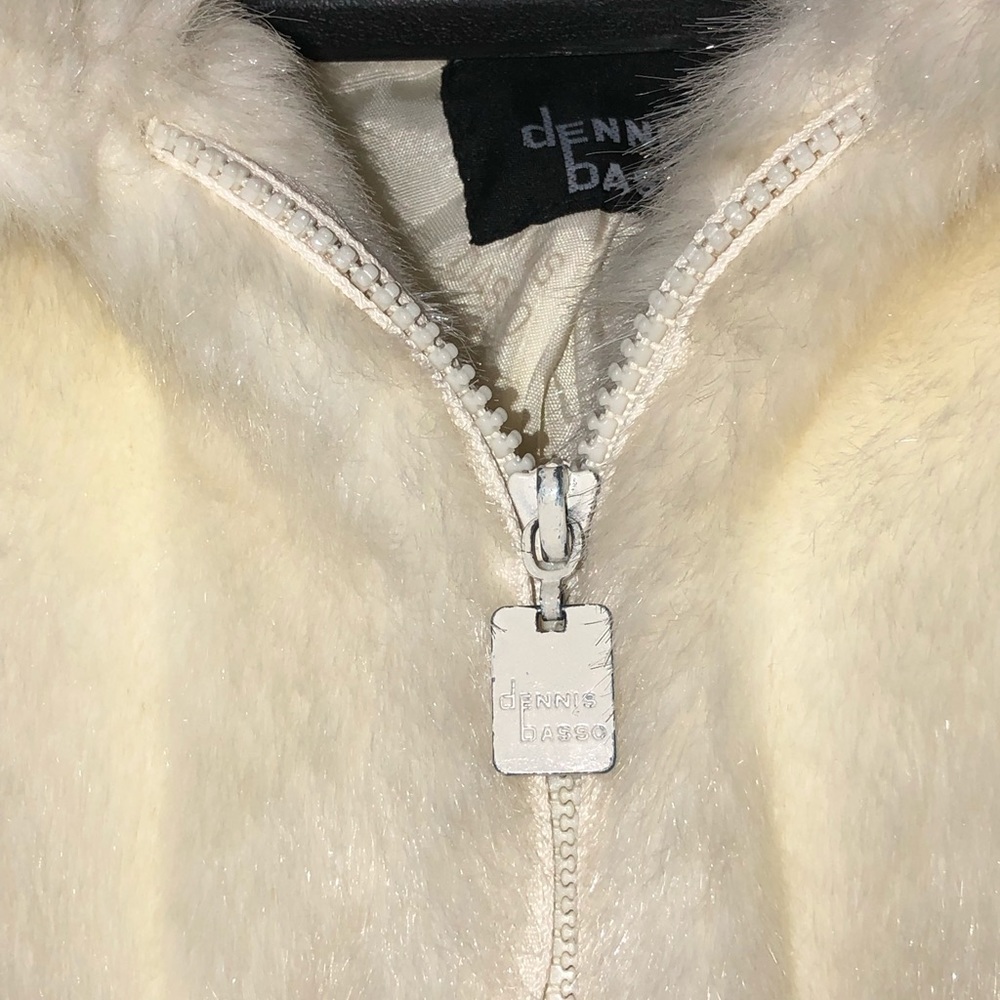Dennis Basso faux fur off white Womens small coat - Picture 6 of 9
